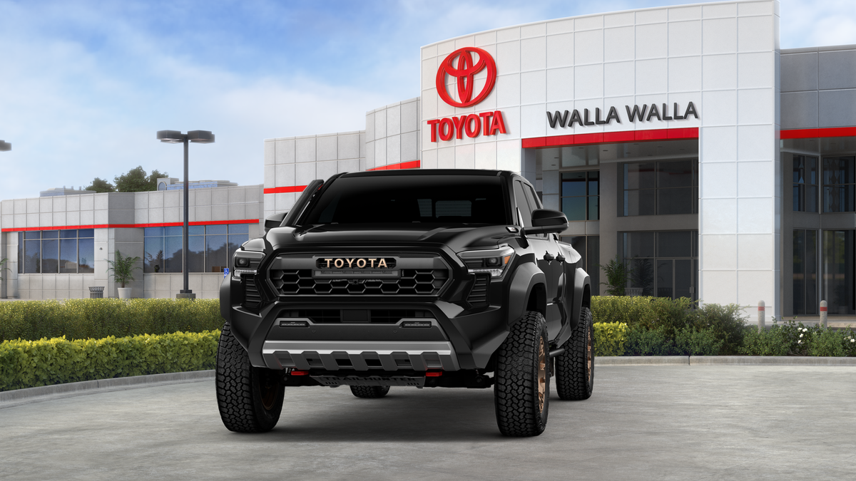 2026 Toyota Tacoma i-FORCE MAX Tacoma Trailhunter