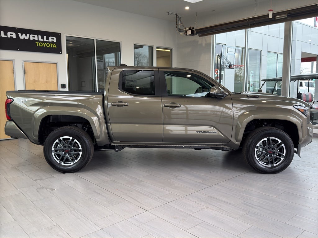 2026 Toyota Tacoma i-FORCE MAX Tacoma TRD Sport