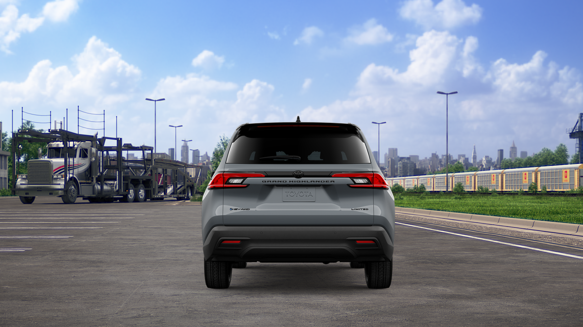 2026 Toyota Grand Highlander Hybrid Nightshade