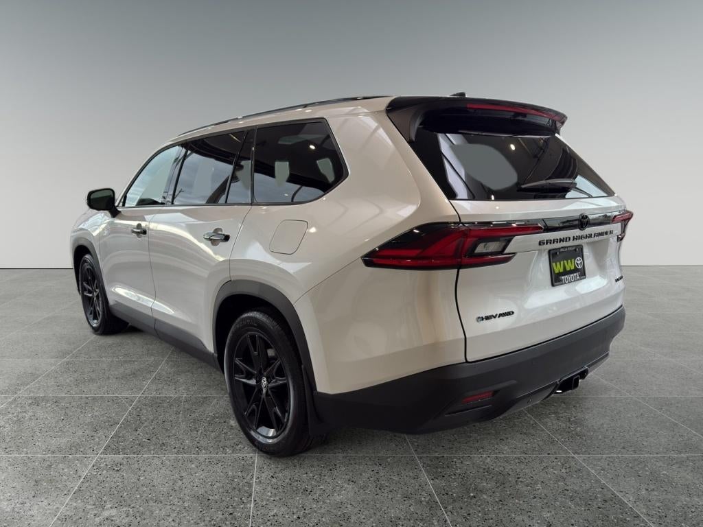 2026 Toyota Grand Highlander Hybrid Nightshade