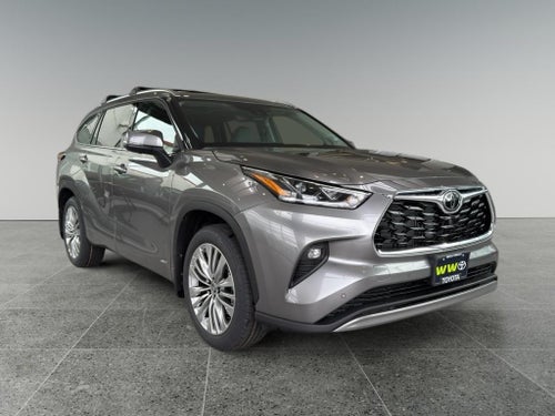 2026 Toyota Highlander Hybrid Platinum