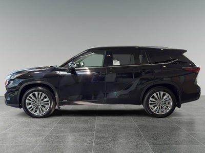 2026 Toyota Highlander Hybrid Platinum