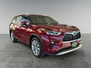 2026 Toyota Highlander Hybrid Platinum