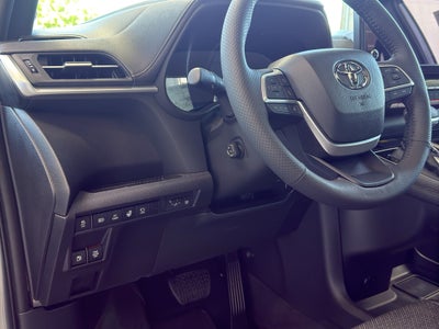 2026 Toyota Sienna Platinum