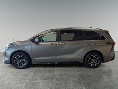 2026 Toyota Sienna Platinum