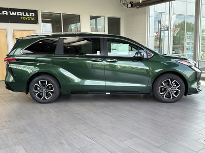 2026 Toyota Sienna Platinum