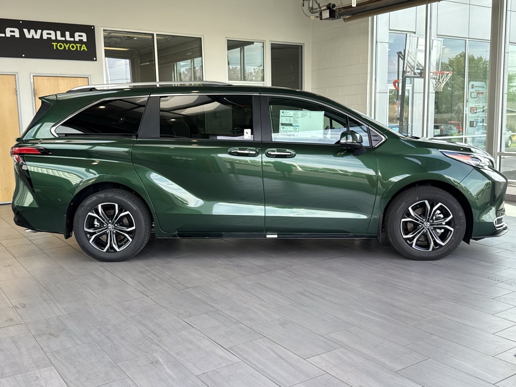 2026 Toyota Sienna Platinum