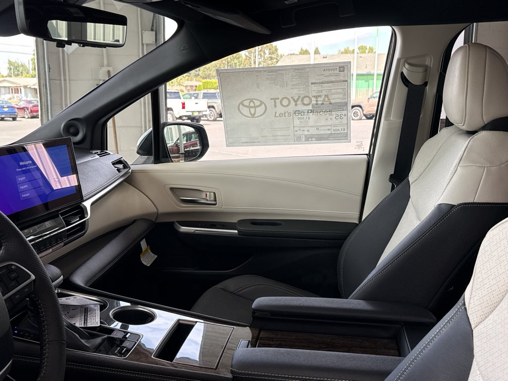 2026 Toyota Sienna Platinum