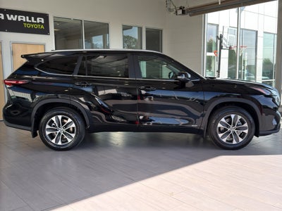 2026 Toyota Highlander Hybrid XLE