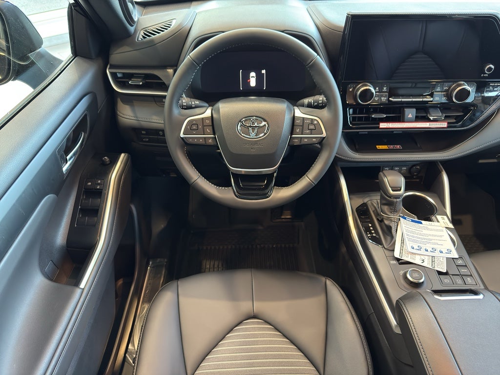2026 Toyota Highlander XSE