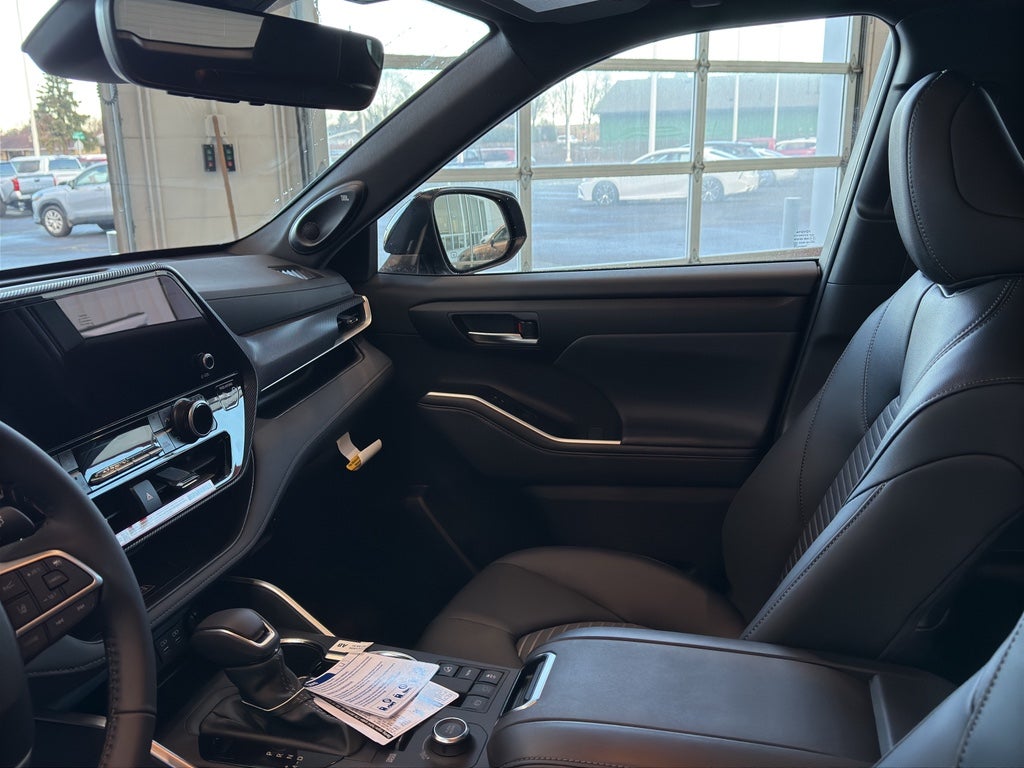 2026 Toyota Highlander XSE