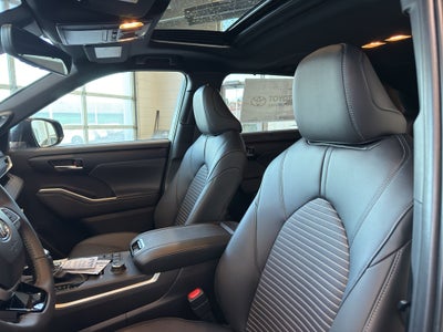 2026 Toyota Highlander XSE