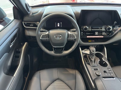 2026 Toyota Highlander XSE