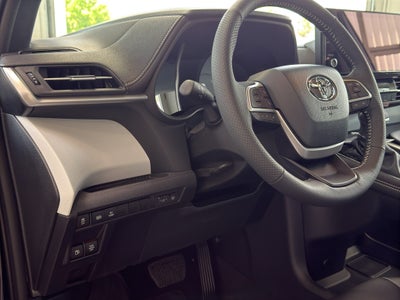 2026 Toyota Sienna XSE