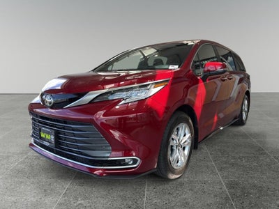 2026 Toyota Sienna Limited