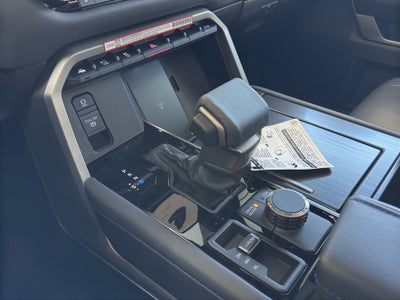 2026 Toyota Tundra i-FORCE MAX Tundra Platinum