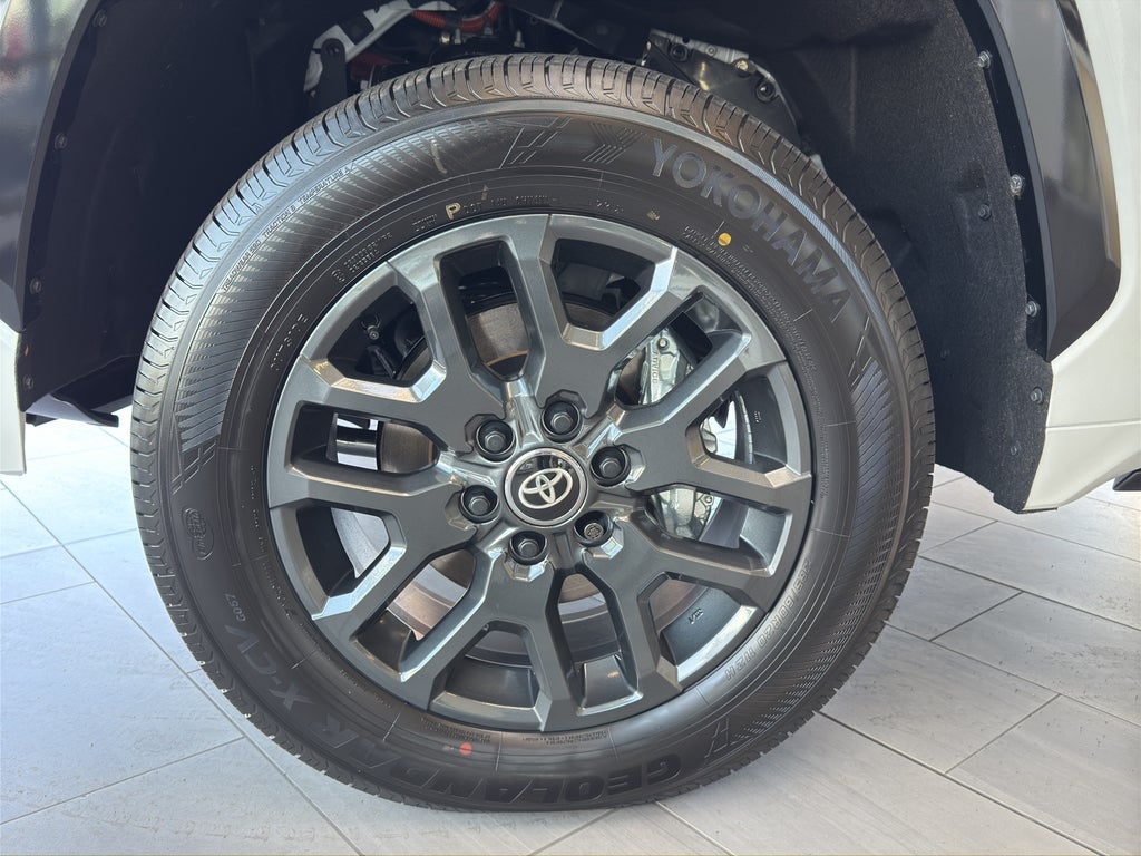 2026 Toyota Tundra i-FORCE MAX Tundra Platinum