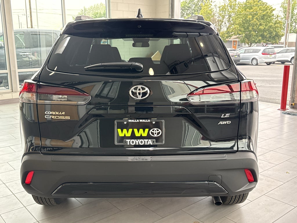 2026 Toyota Corolla Cross LE