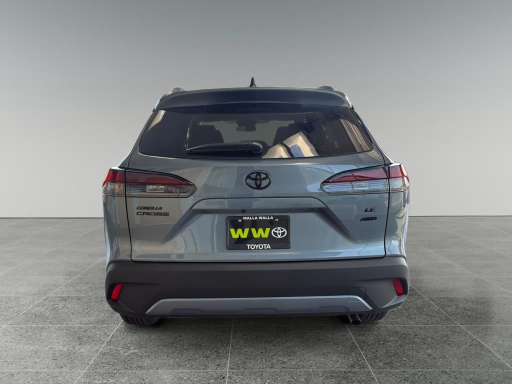 2026 Toyota Corolla Cross LE