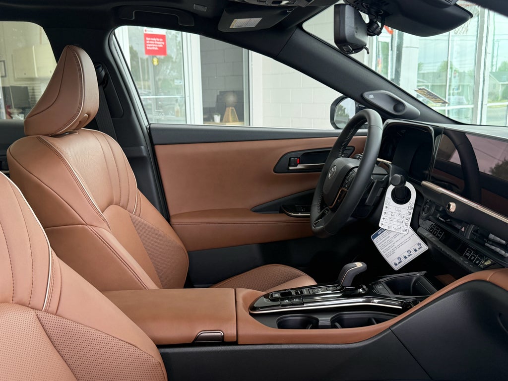 2026 Toyota Toyota Crown Signia Limited