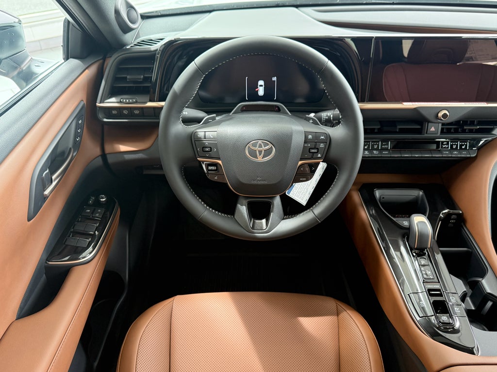 2026 Toyota Toyota Crown Signia Limited