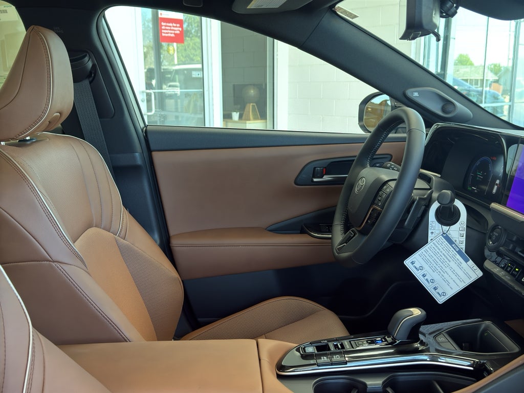 2026 Toyota Toyota Crown Signia Limited