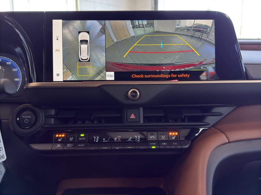 2026 Toyota Toyota Crown Signia Limited