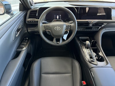 2026 Toyota Toyota Crown Signia Limited