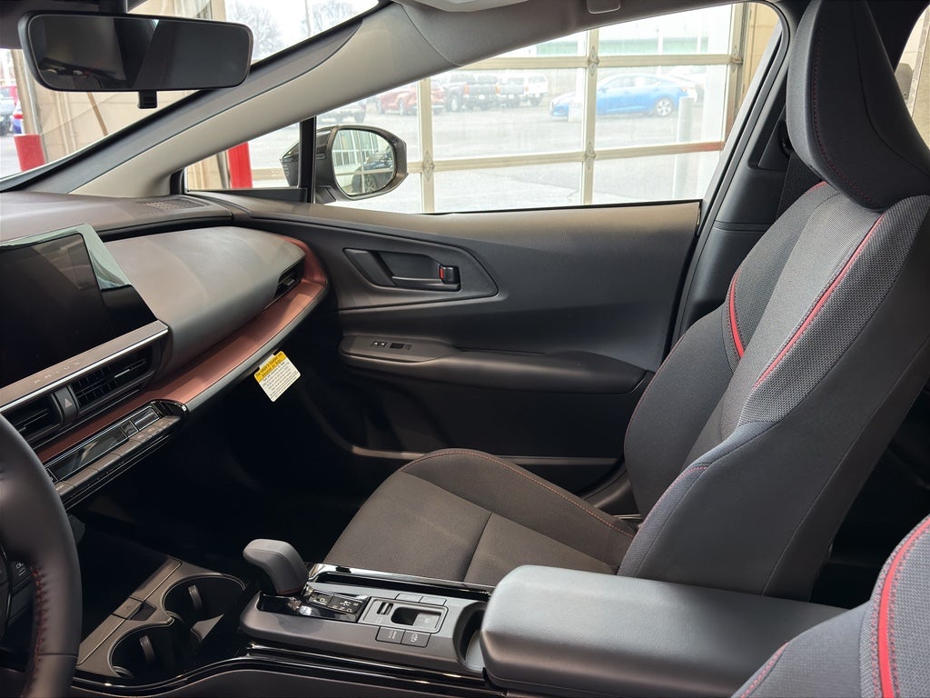 2026 Toyota Prius Plug-in Hybrid SE