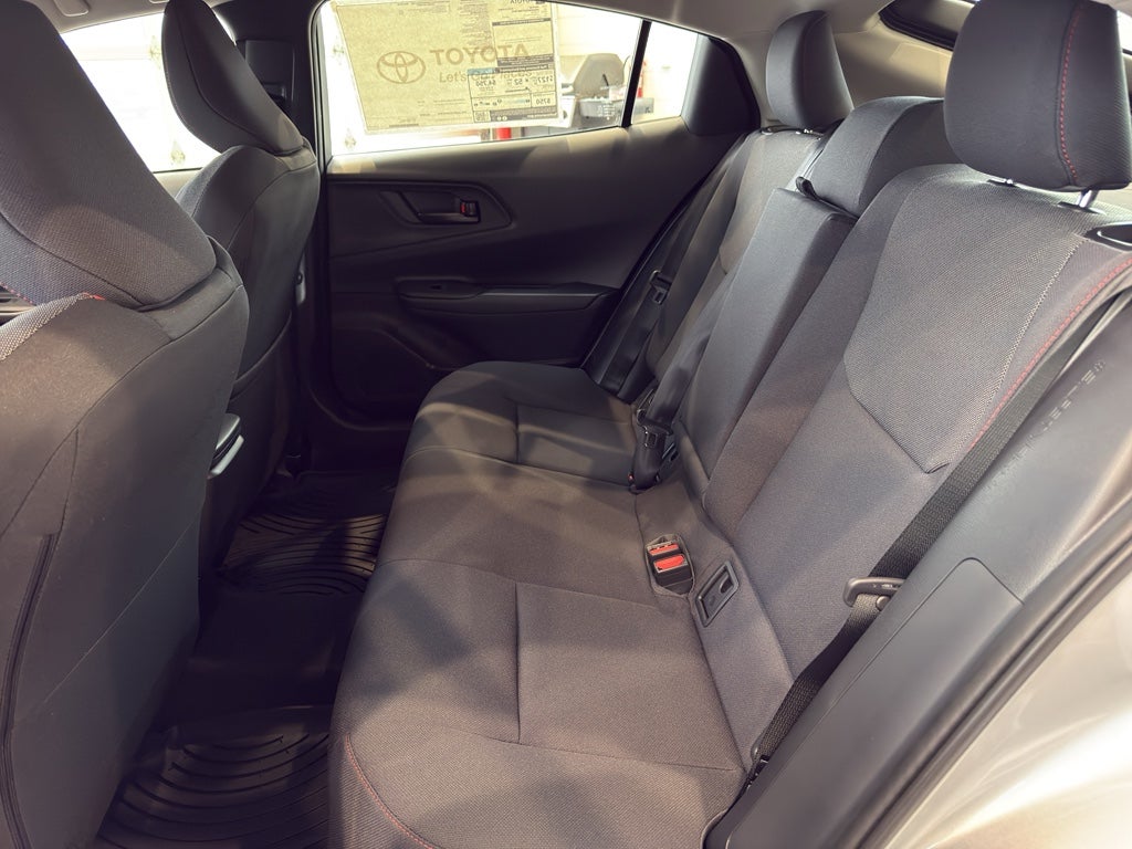 2026 Toyota Prius Plug-in Hybrid SE