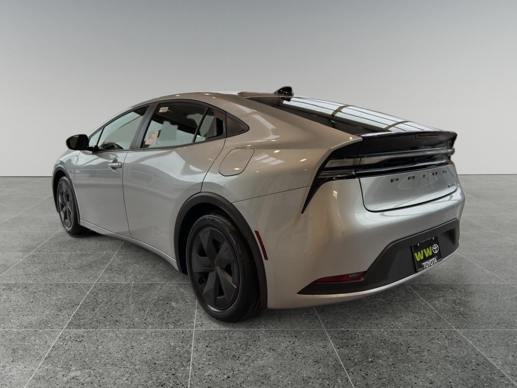 2026 Toyota Prius Plug-in Hybrid SE