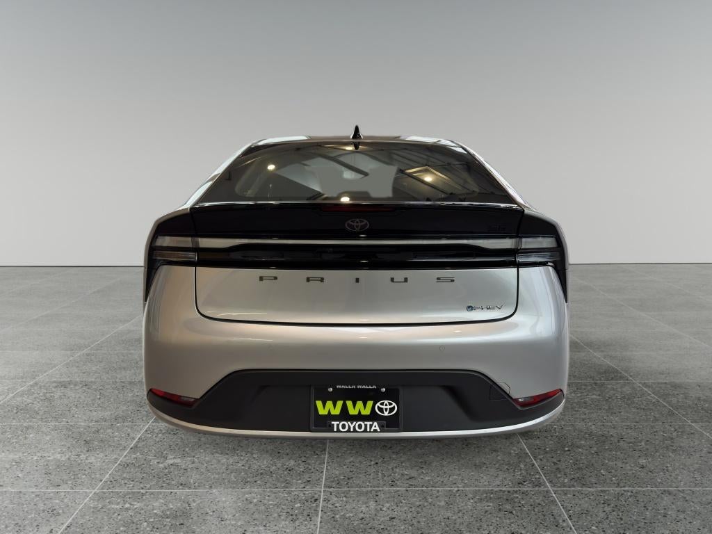 2026 Toyota Prius Plug-in Hybrid SE
