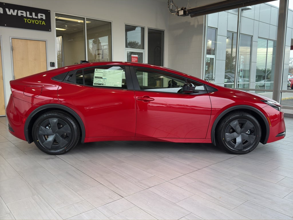 2026 Toyota Prius Plug-in Hybrid SE