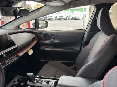 2026 Toyota Prius Plug-in Hybrid SE