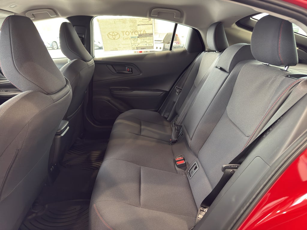 2026 Toyota Prius Plug-in Hybrid SE