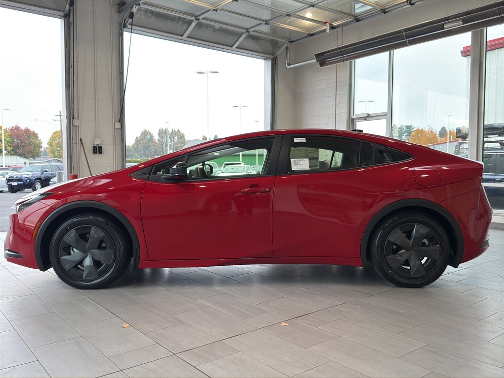 2026 Toyota Prius Plug-in Hybrid SE