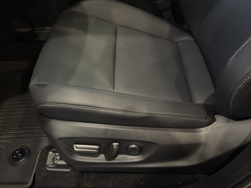 2026 Toyota Toyota Crown Platinum