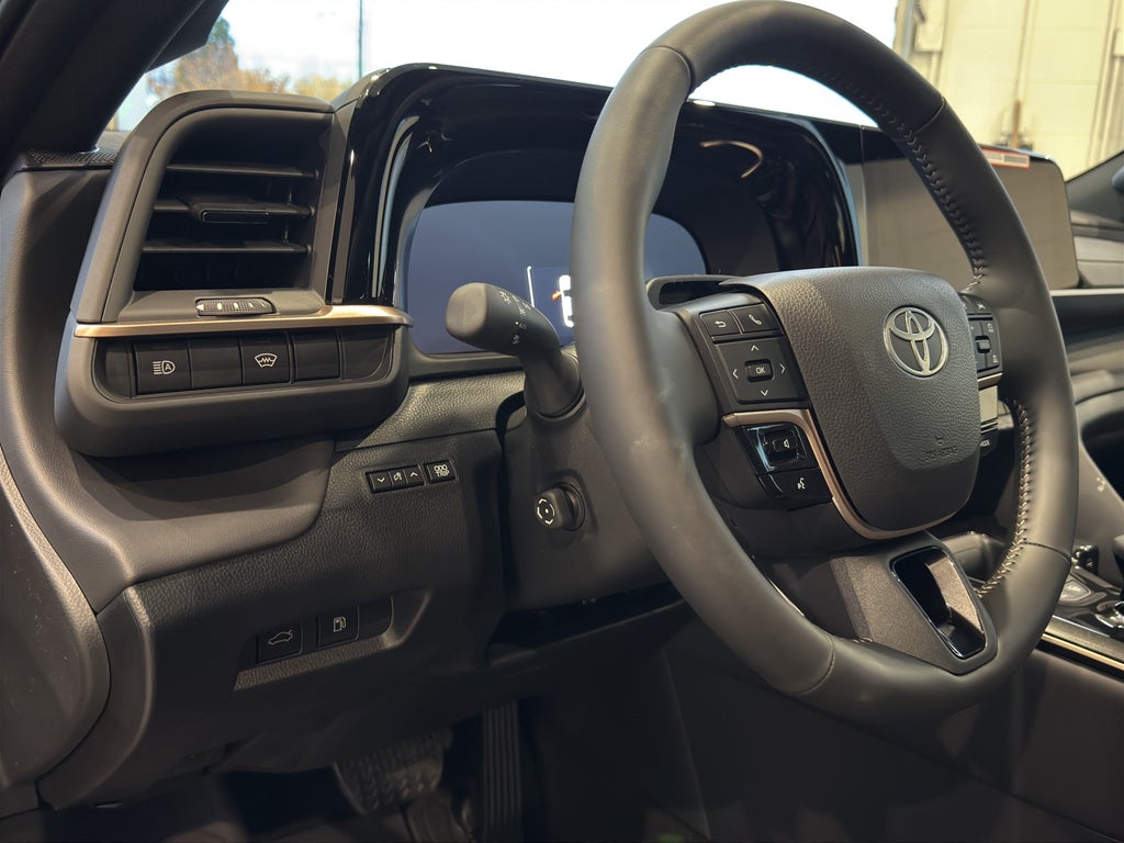 2026 Toyota Toyota Crown Platinum