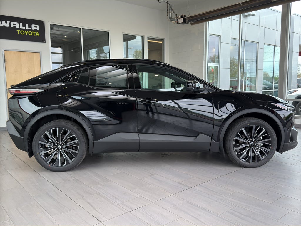 2026 Toyota C-HR XSE
