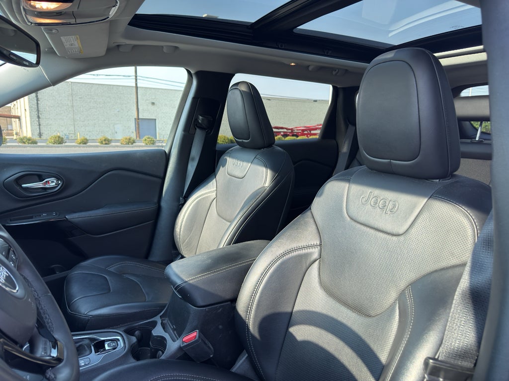 2023 Jeep Cherokee Altitude Lux