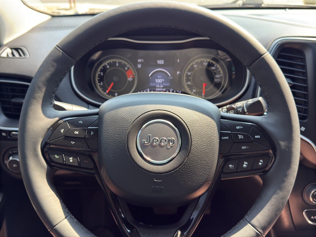 2023 Jeep Cherokee Altitude Lux - Photo 19