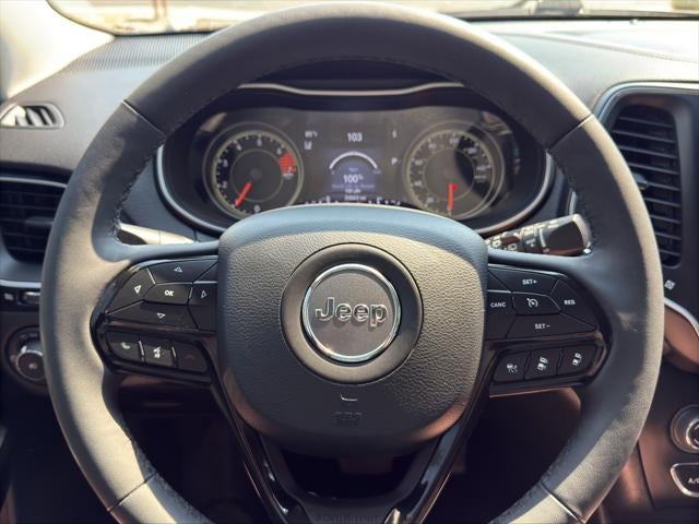 2023 Jeep Cherokee Altitude Lux - Photo 43