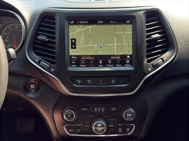 2023 Jeep Cherokee Altitude Lux - Photo 45