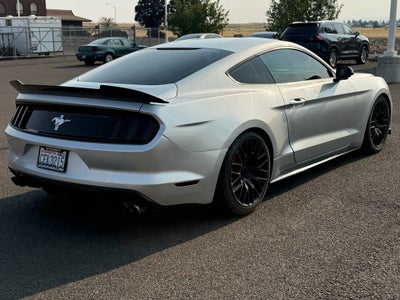2016 Ford Mustang V6
