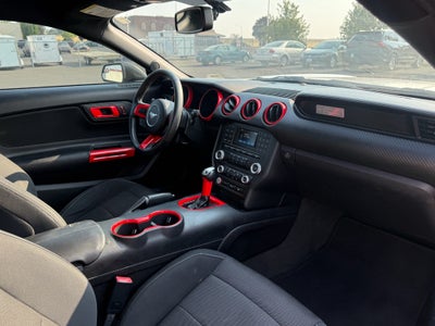 2016 Ford Mustang V6