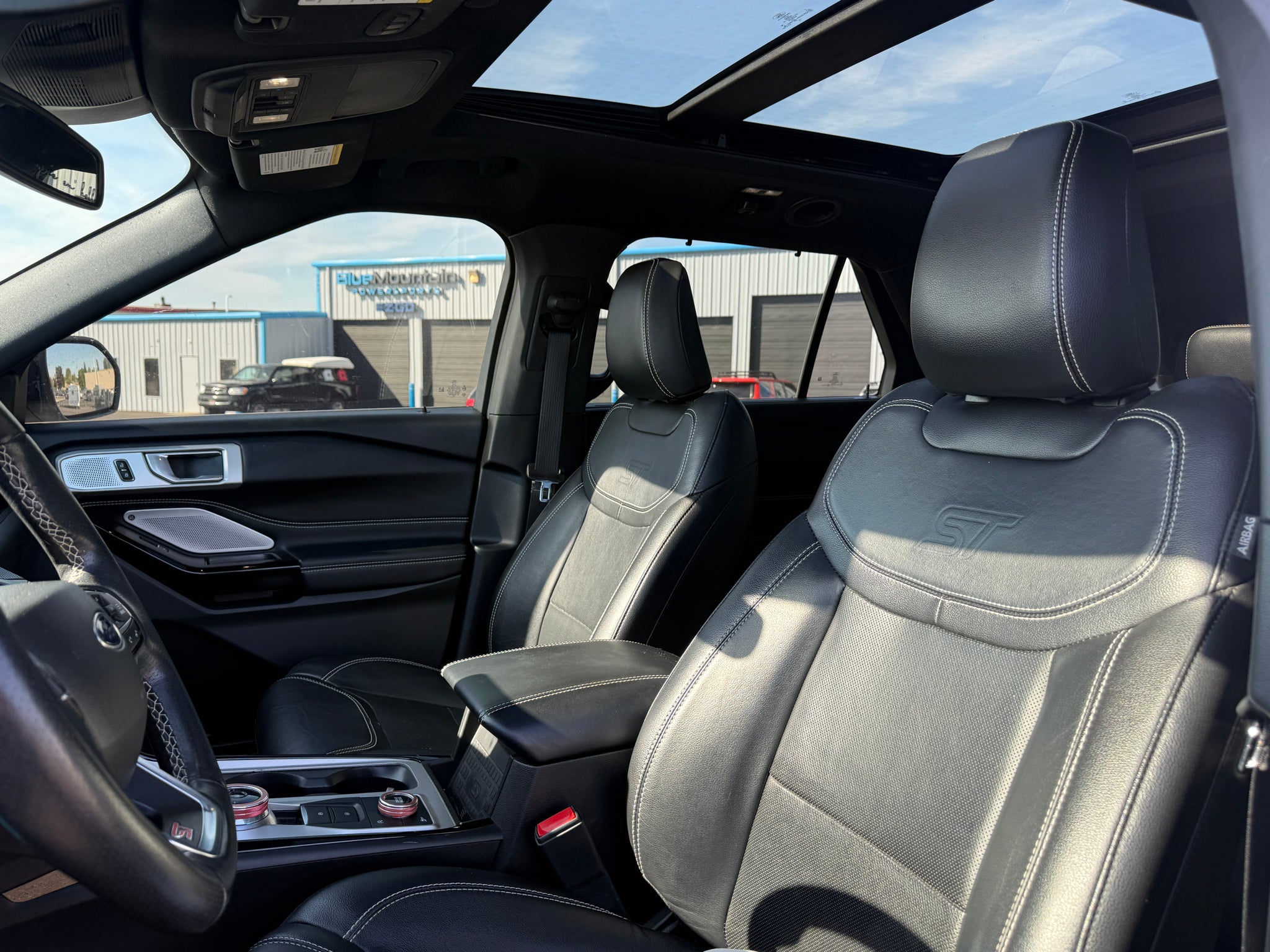 2022 Ford Explorer ST