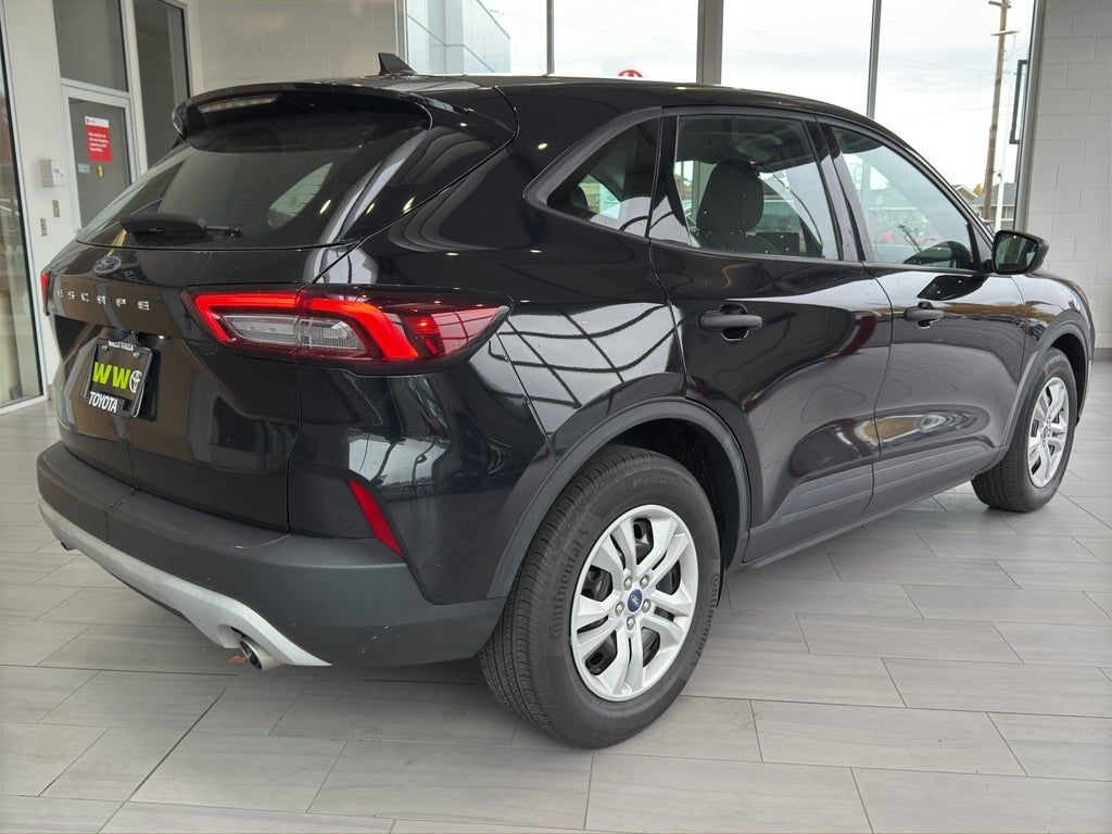 2023 Ford Escape Base
