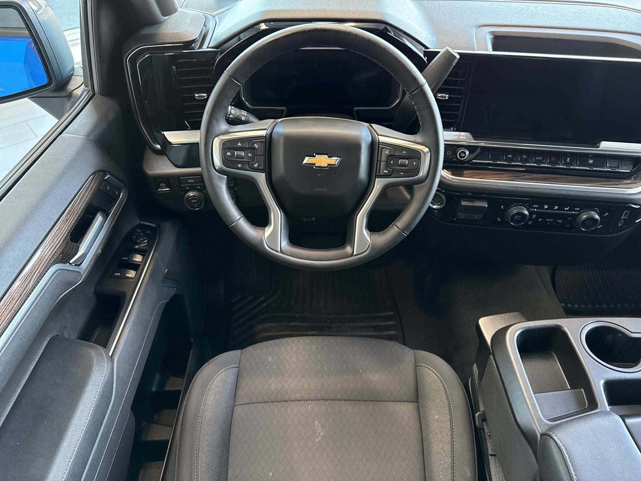 2026 Chevrolet Silverado LT