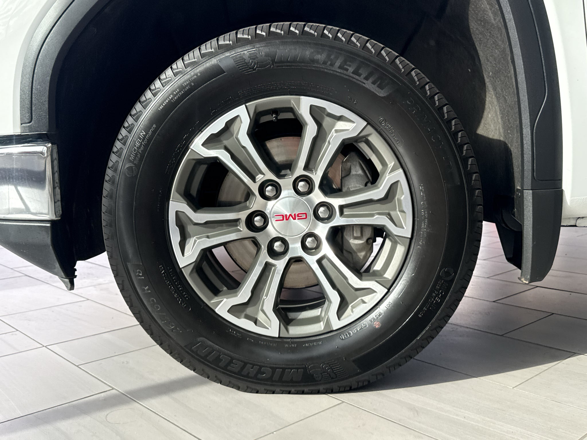 2025 GMC Sierra SLT