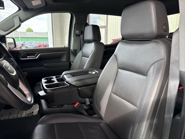 2025 GMC Sierra SLT